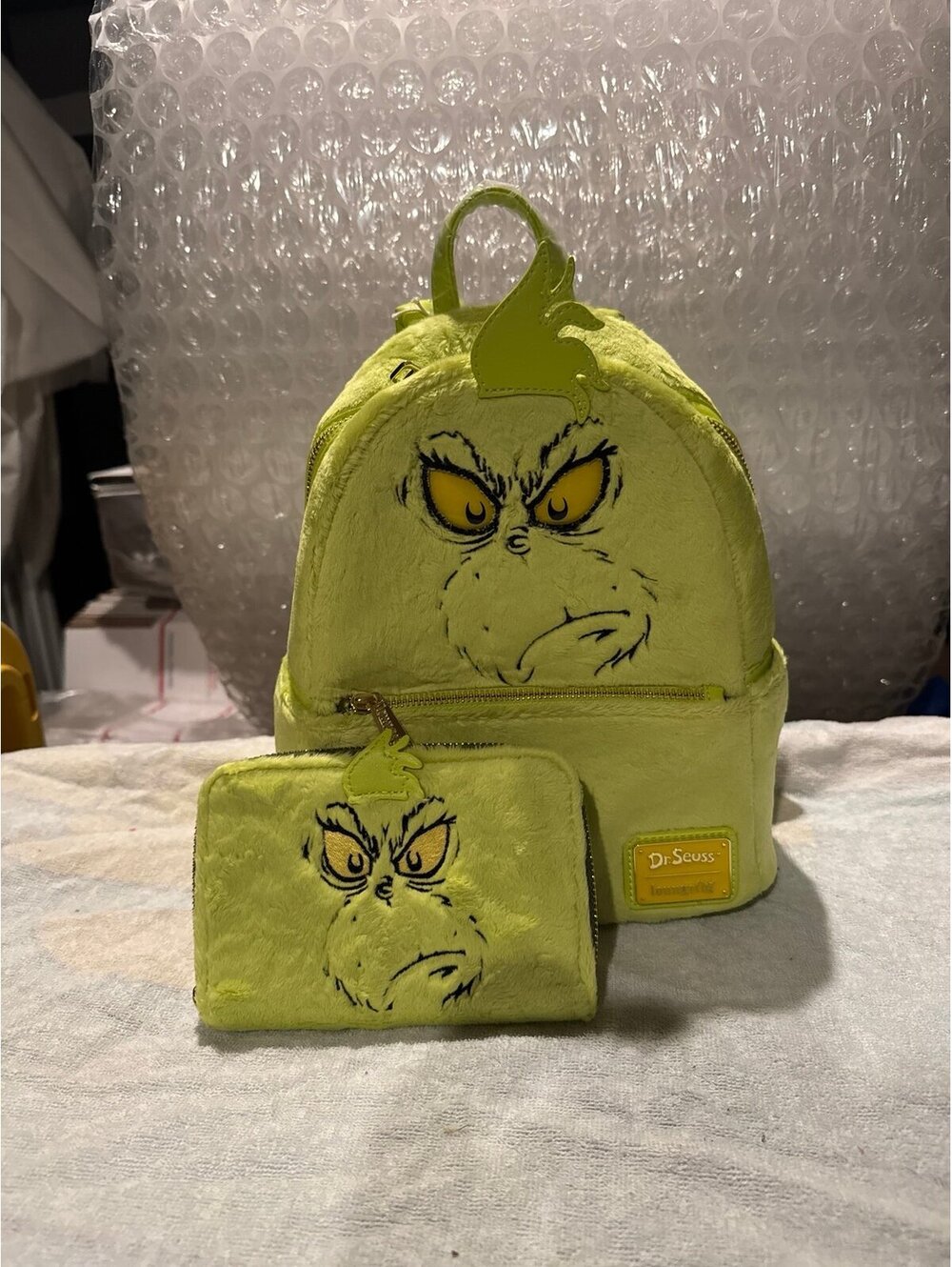 Loungefly Dr Seuss' Grinch Plush Cosplay GITD Mini Backpack & Wallet NWT